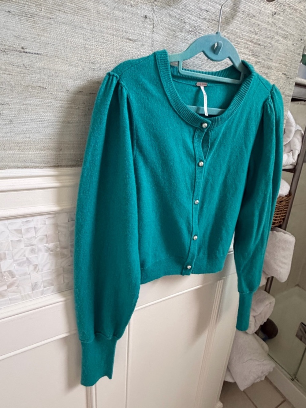 Medium Free People Pearl cashmere button cardigan sweater Teal Cropped - Picture 9 of 15